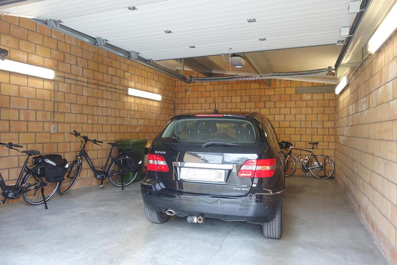 Uitstekend gelegen handelspand met woonst 