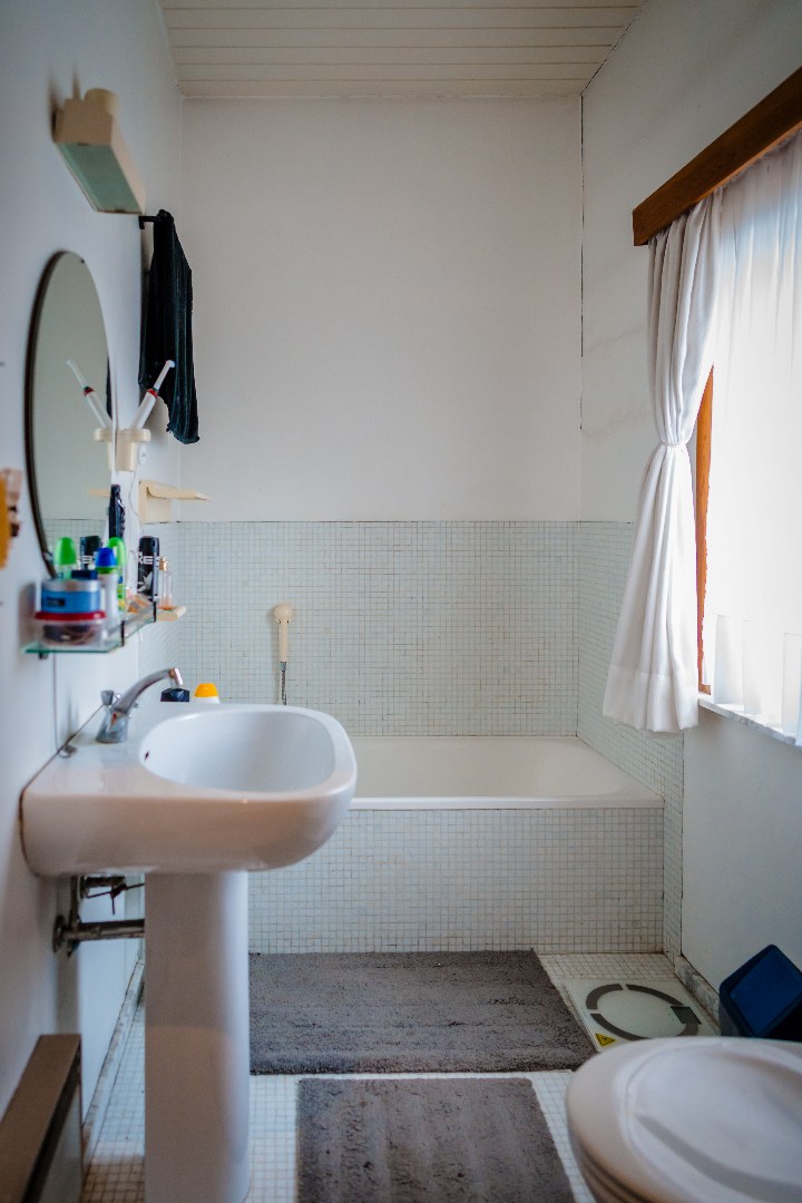 Unieke woning met 5 slaapkamers residentieel gelegen te Eeklo 