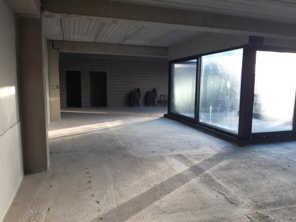 Kantoorruimte in industrieterrein Gavere 