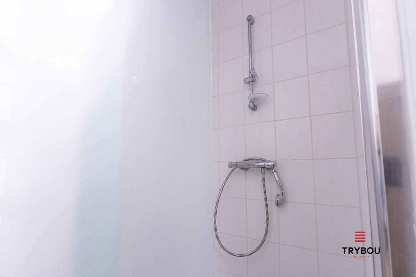 Ruim, instapklaar appartement met garage te koop in Langemark-Poelkapelle 