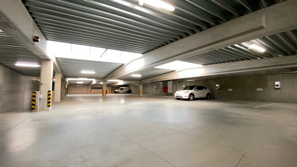 Recente kantoren en magazijnen te huur in Westpoort Zwijndrecht