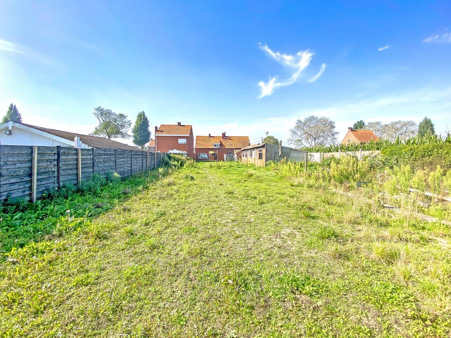 Woning met perceeloppervlakte van 3.247 m² en 6 slaapkamers te Vleteren! 