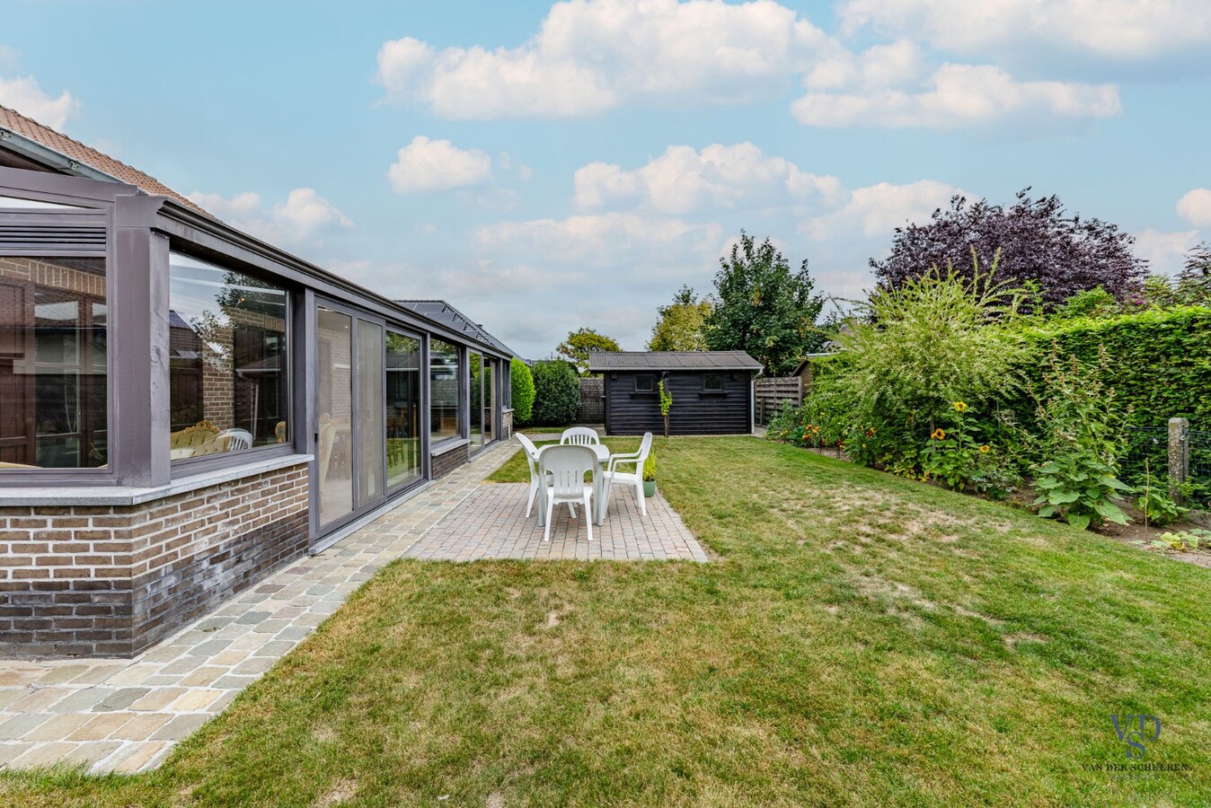 Bijzonder ruime (295m²) gezinswoning in Asper 