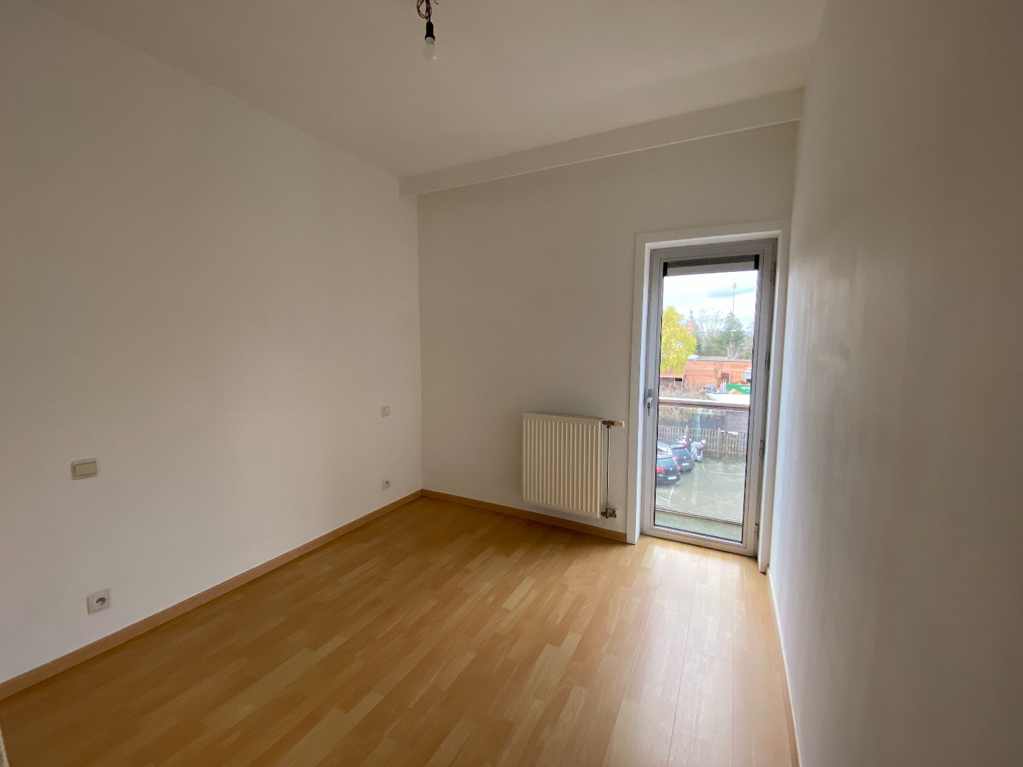 Centraal gelegen appartement met twee slaapkamers en autostaanplaats! 