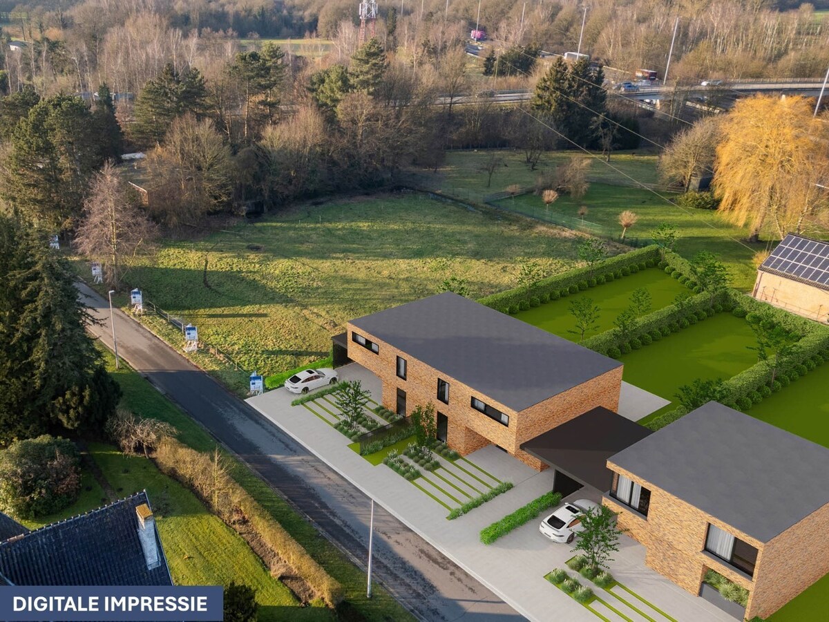 Ruime bouwgrond voor een half open bebouwing, gelegen op een perceel van 7a85ca. 