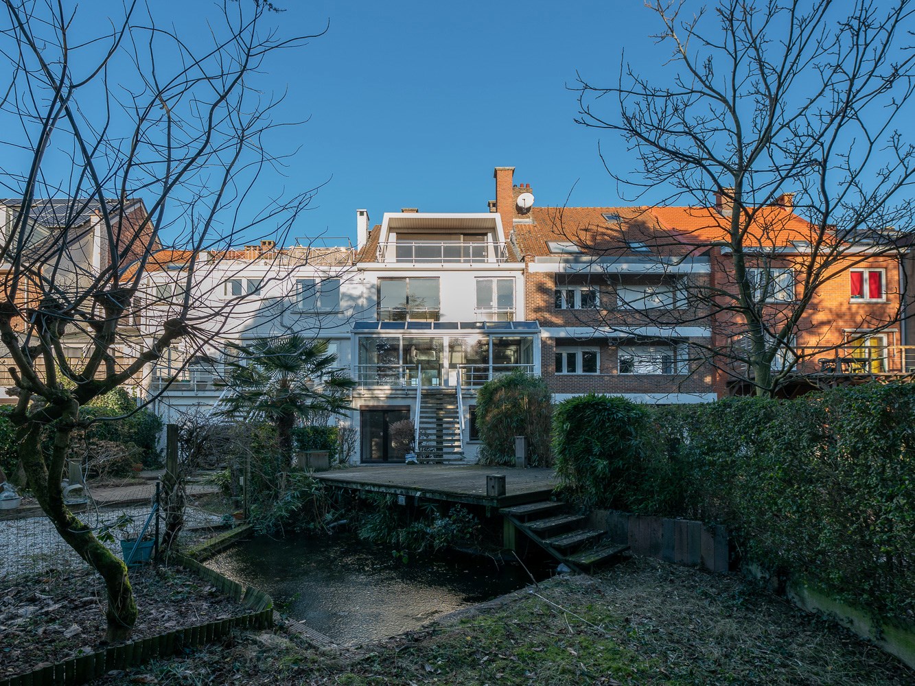 Ideaal gelegen woning met 4 kamers, bureau en stadstuin 