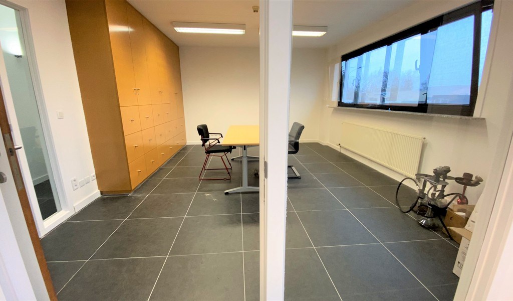 Gerenoveerde kantoren te huur in Sint-Niklaas