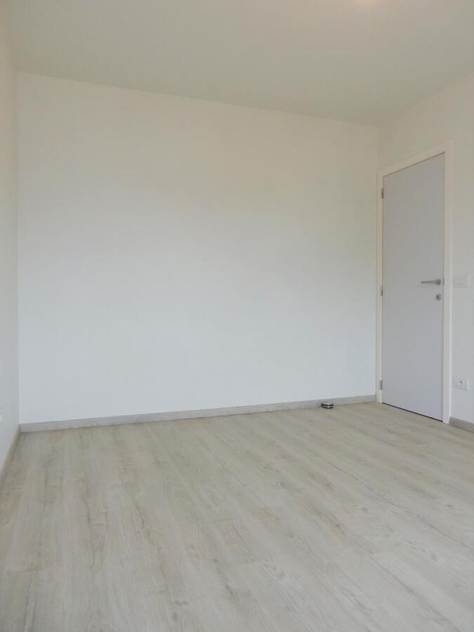 Mooie nieuwbouwwoning met 4 slaapkamers en garage 