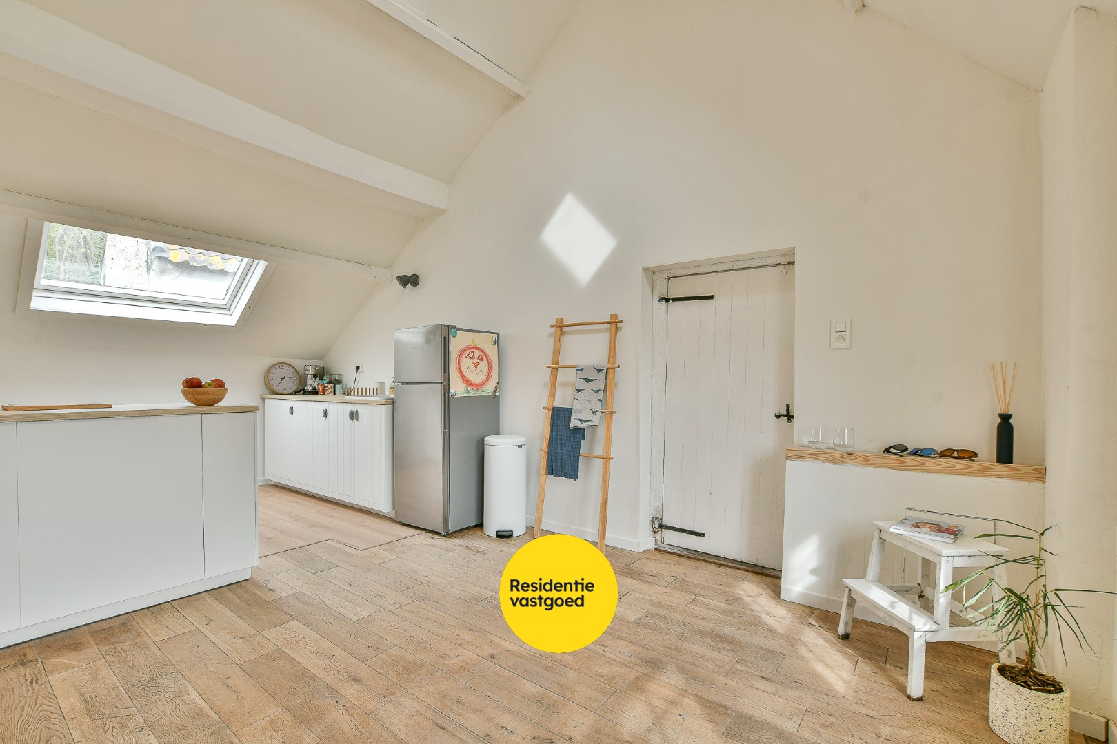 Charmante hoeve op 709m² in bosrijke omgeving aan de kust te koop! 