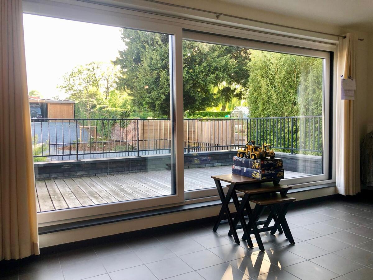 Tof appartement (residentie ‘De Hermannen’), vlakbij centrum Oudenaarde en nabij N60. 