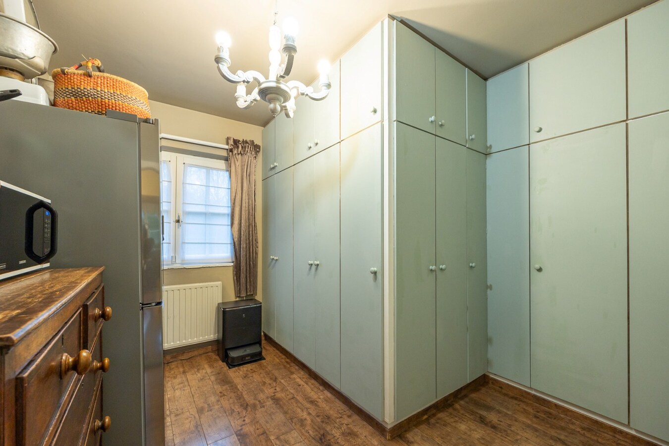 Charmante en ruime woning met zwembad en bijgebouw op toplocatie 