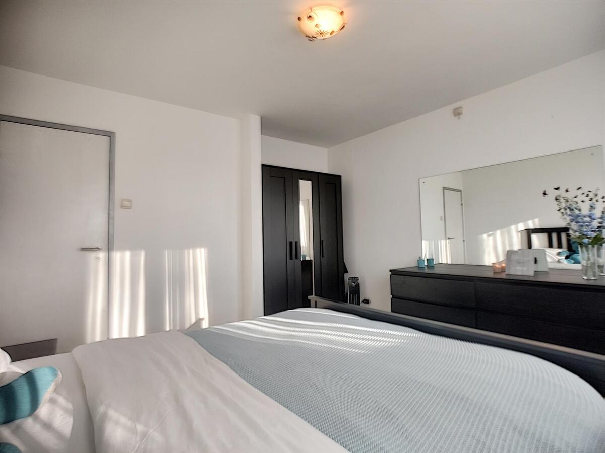 Gezinswoning met drie slaapkamers, terras en uitweg achteraan - Zwankendamme 