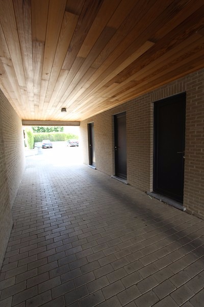 Duplexappartement met parking en zonneterras te Moorslede 
