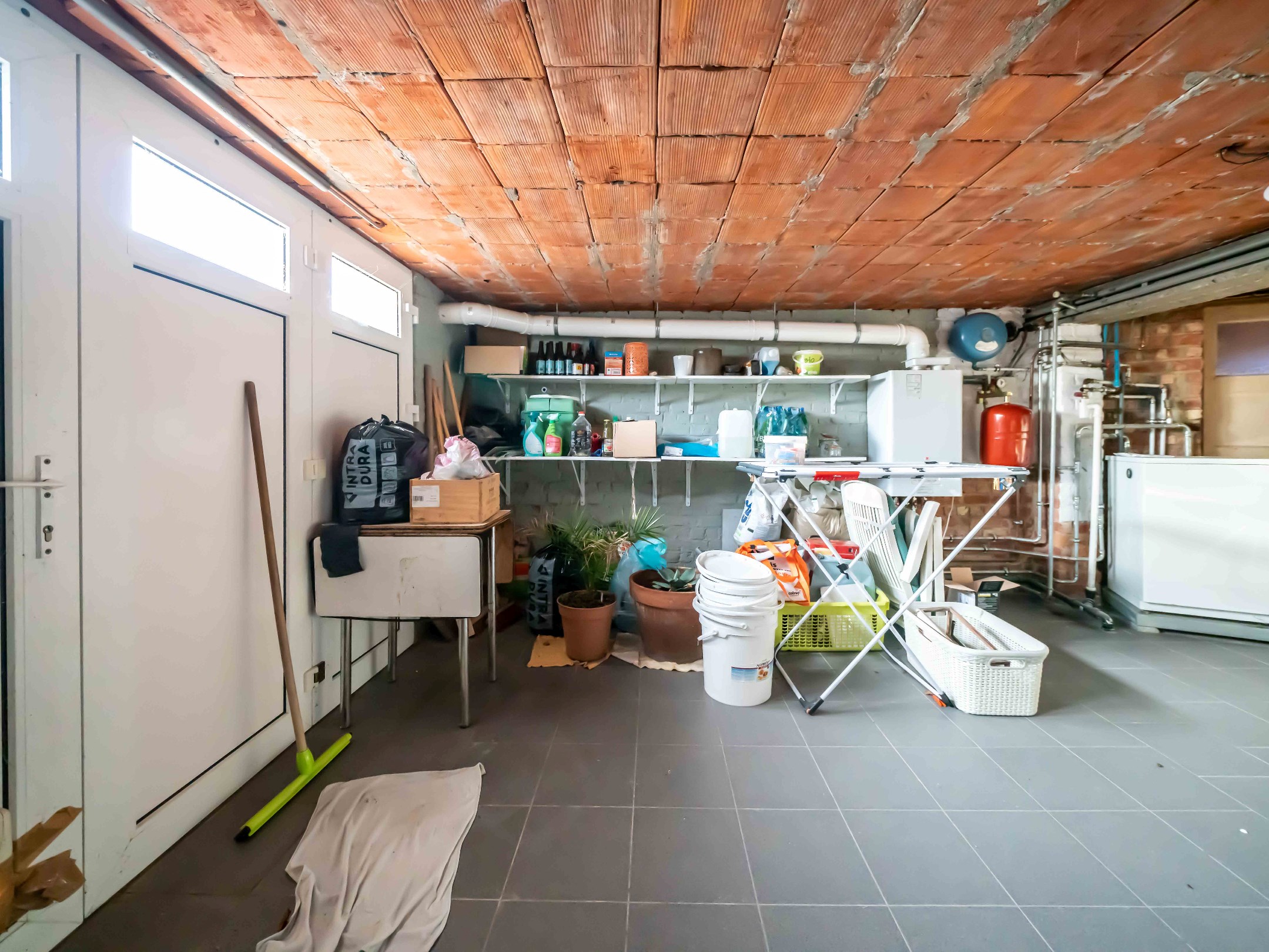 Gemeubeld 2-kamer appartement met goede bereikbaarheid 