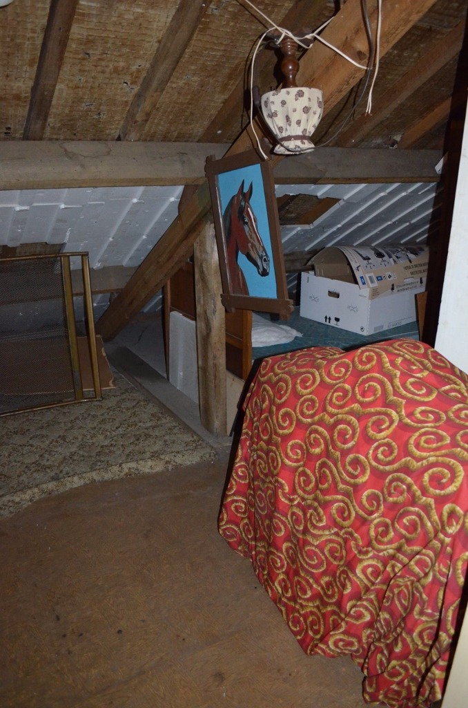 Te renoveren woning met garage nabij centrum Maldegem 