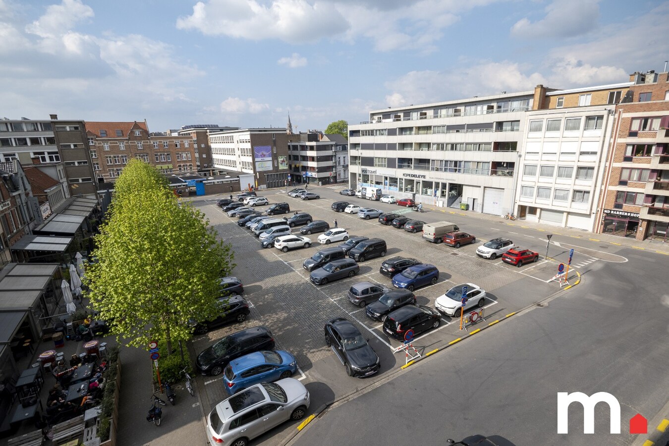 Lichtrijk instapklaar appartement  te Roeselare! INVESTERINGSOPPORTUNITEIT ! 
