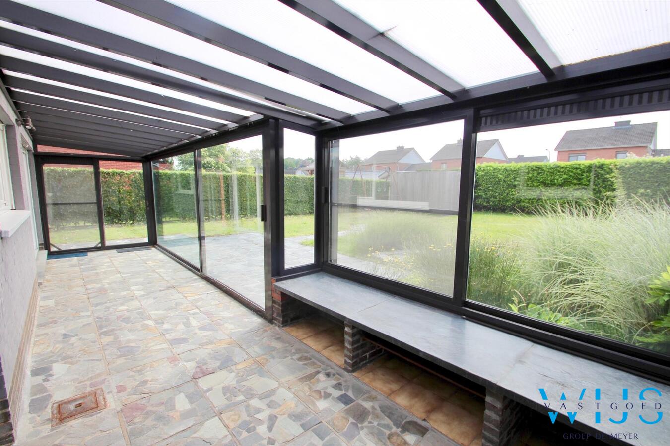 Gezellig woonhuis op een zeer rustige locatie te Lembeke ! 