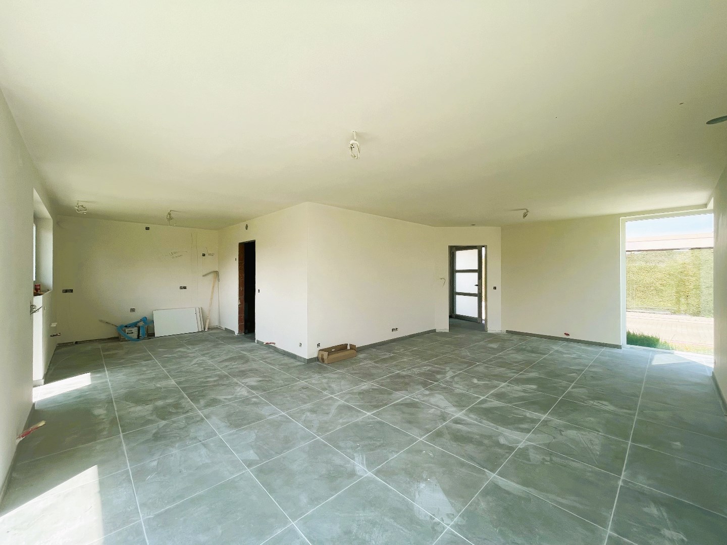 Ruime nieuwbouwwoning met 3 slaapkamers en garage 