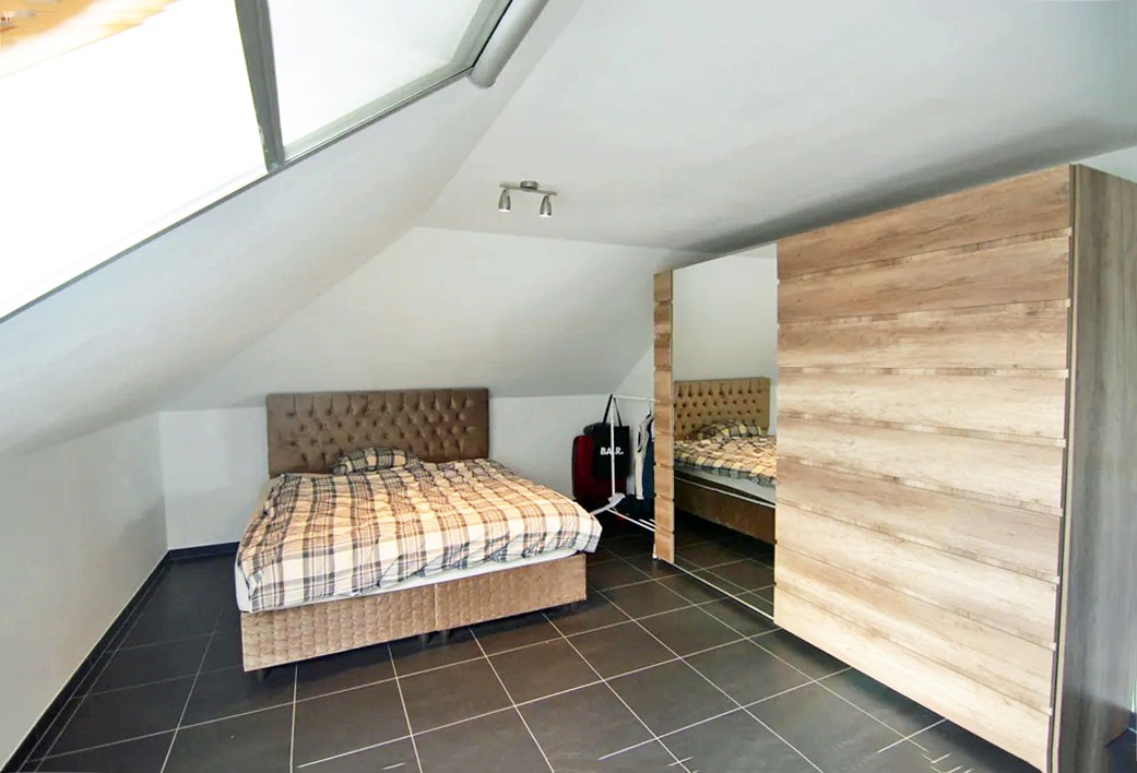 Modern appartement met 2 slpks, balkon en parking. 