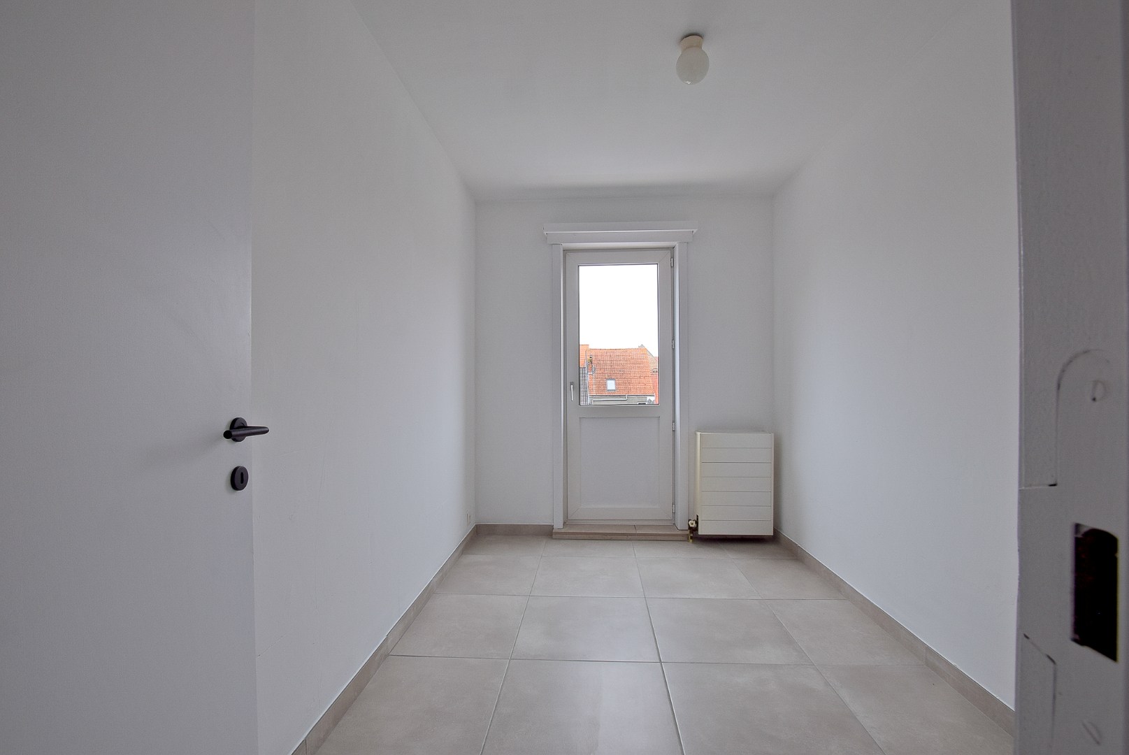 2 appartementen  (gerenoveerd in 2024) mogelijk afzonderlijk te verhuren 99m² + 46m², samen 145m²! - huuropbrengst 1500 €/maand! 