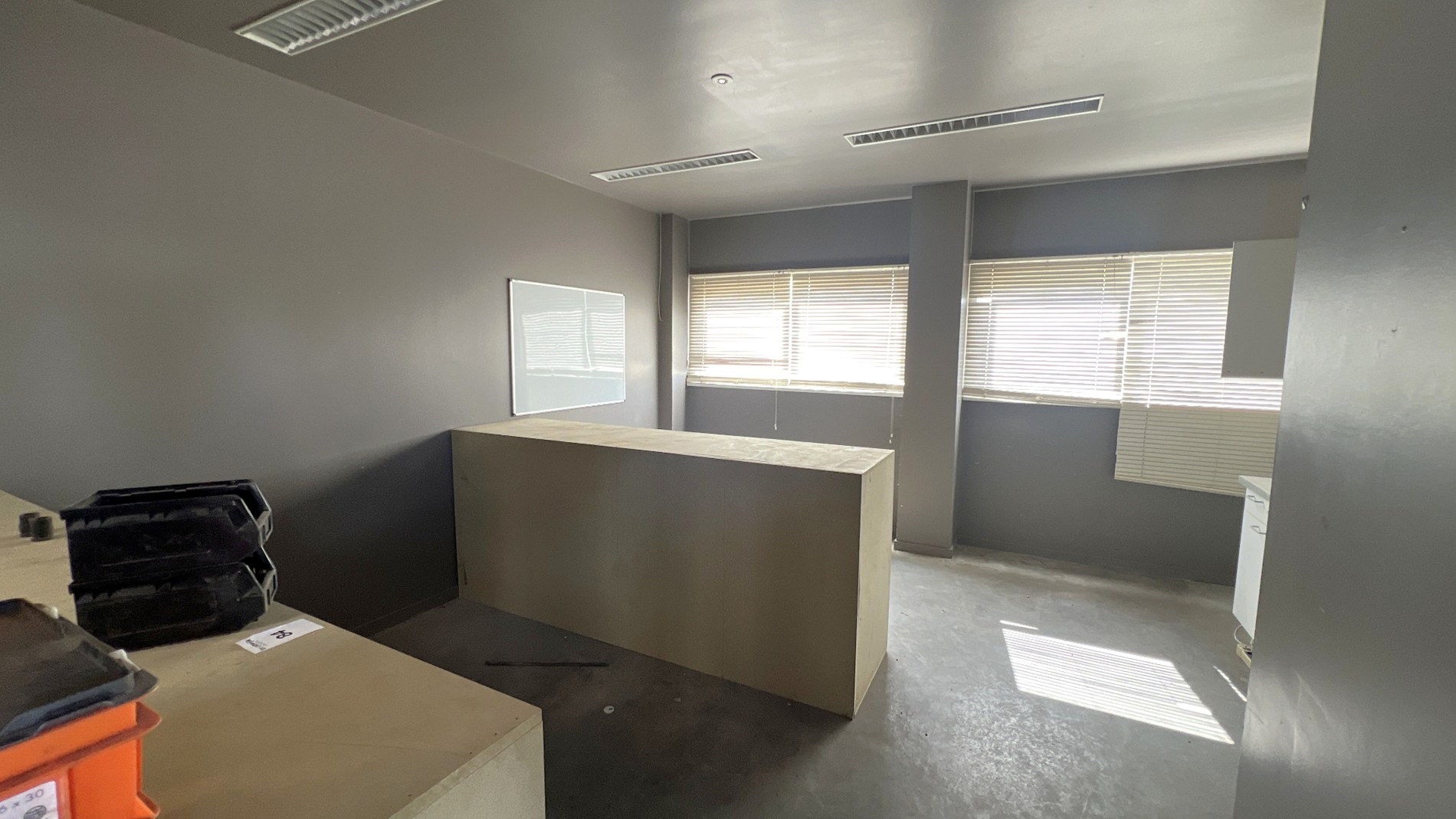 Loods te huur nabij N9 in Lievegem