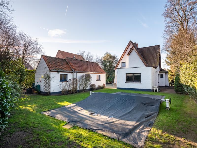 VERKOCHT!! Prachtige, rustig gelegen villa met zwembad 