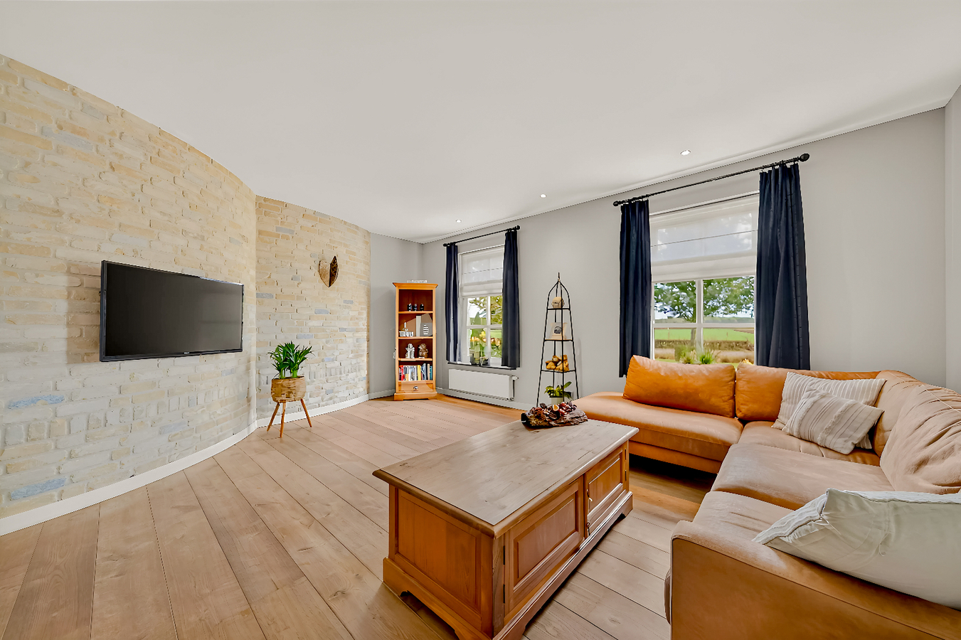 Stunning equestrian estate on approximately 3.5 ha/8.65 acres in Poppel 