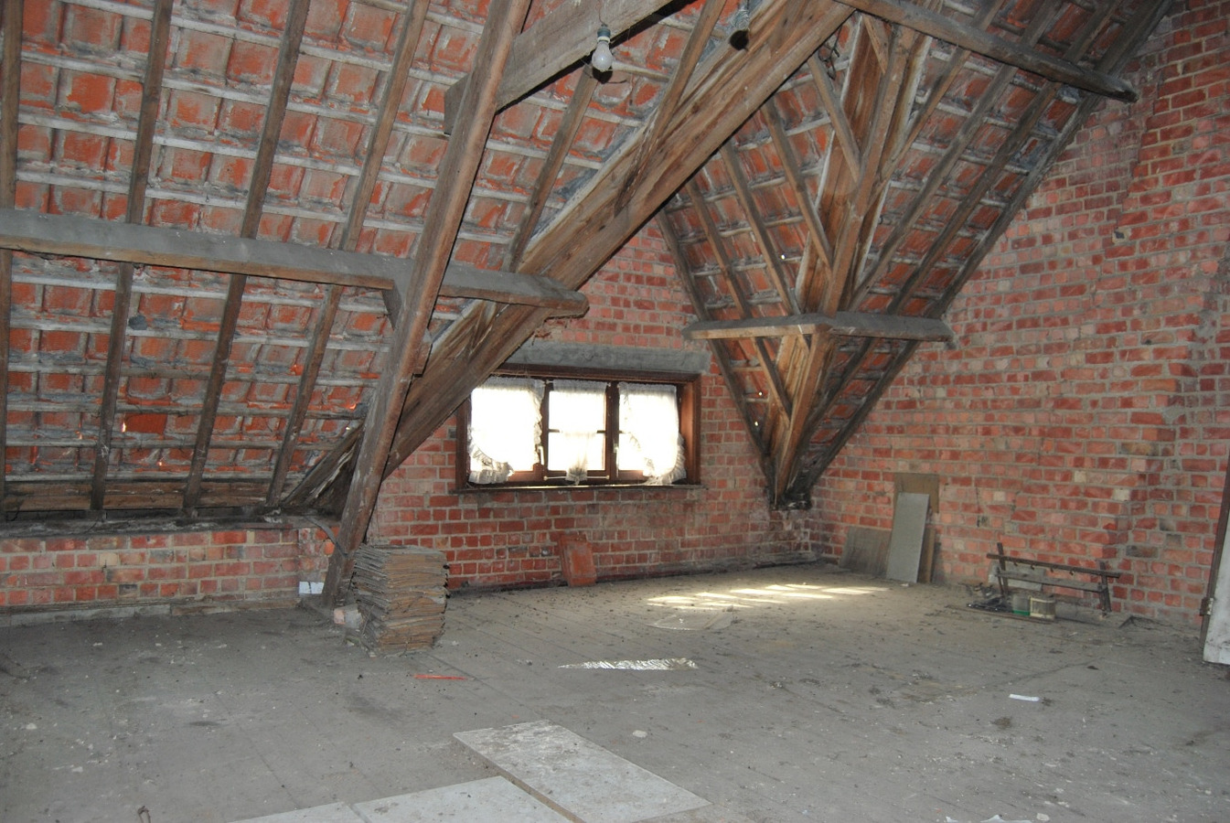 Te renoveren woning op 7390m² te Lokeren 