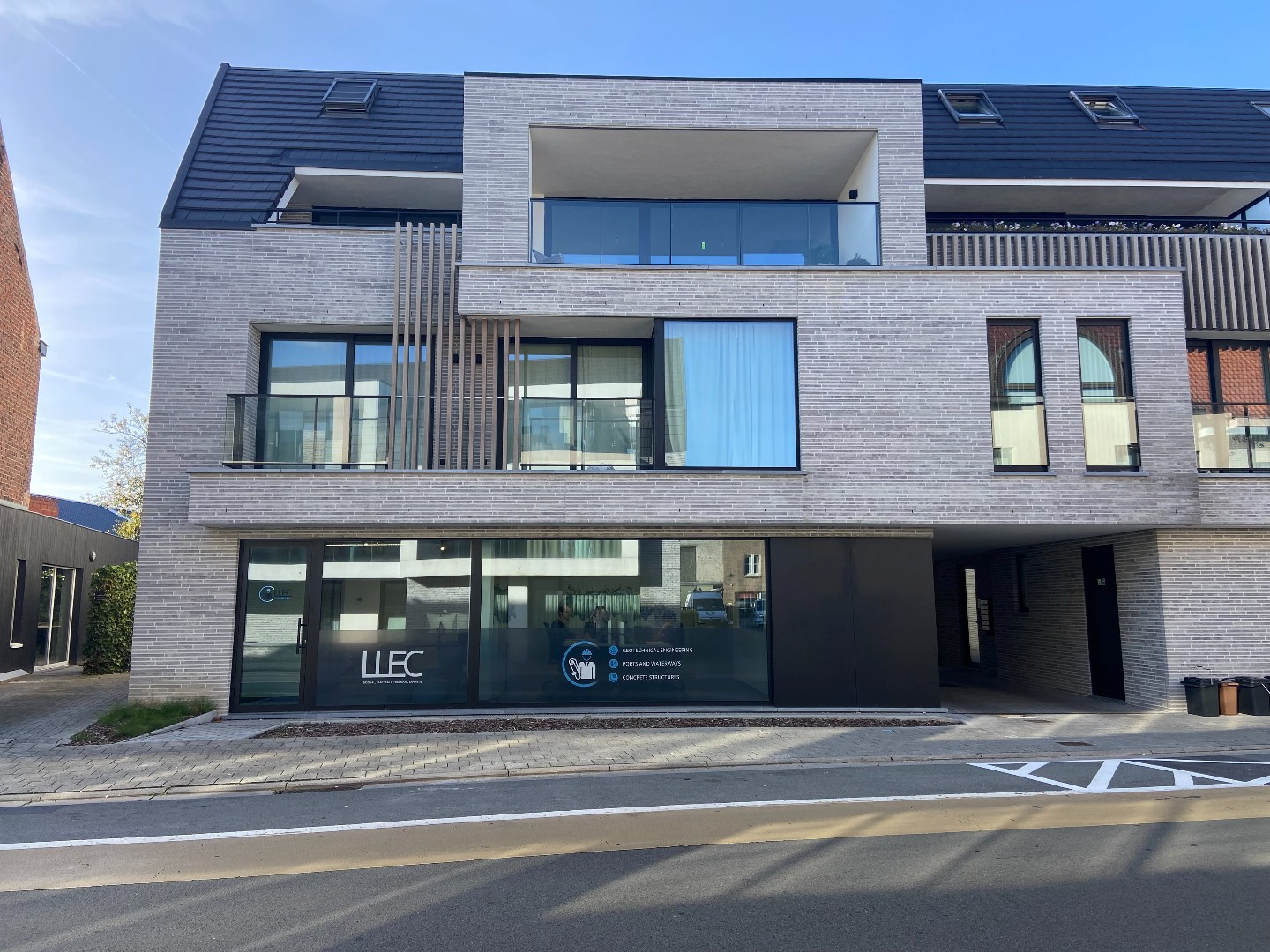 Gelijkvloers appartement met 2 slaapkamers op toplocatie in Waregem! 