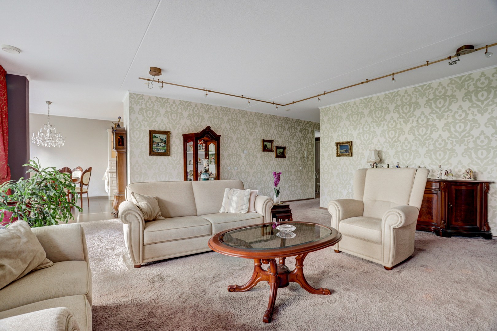 Op zoek naar meer dan 100 m² woonplezier met uitzicht en nabij Prinsenpark? 