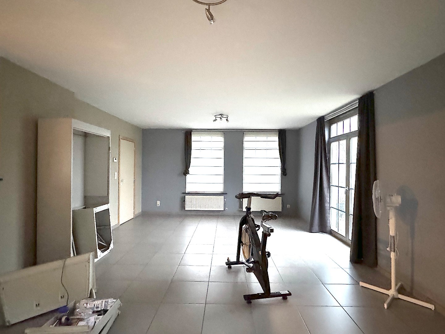 Tiegem - Alleenstaande woning met garage 950 euro 