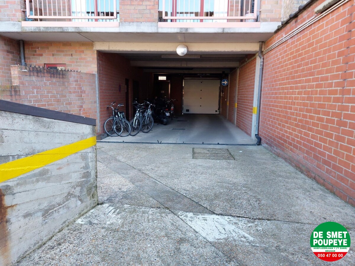 Garagebox in afgesloten complex 