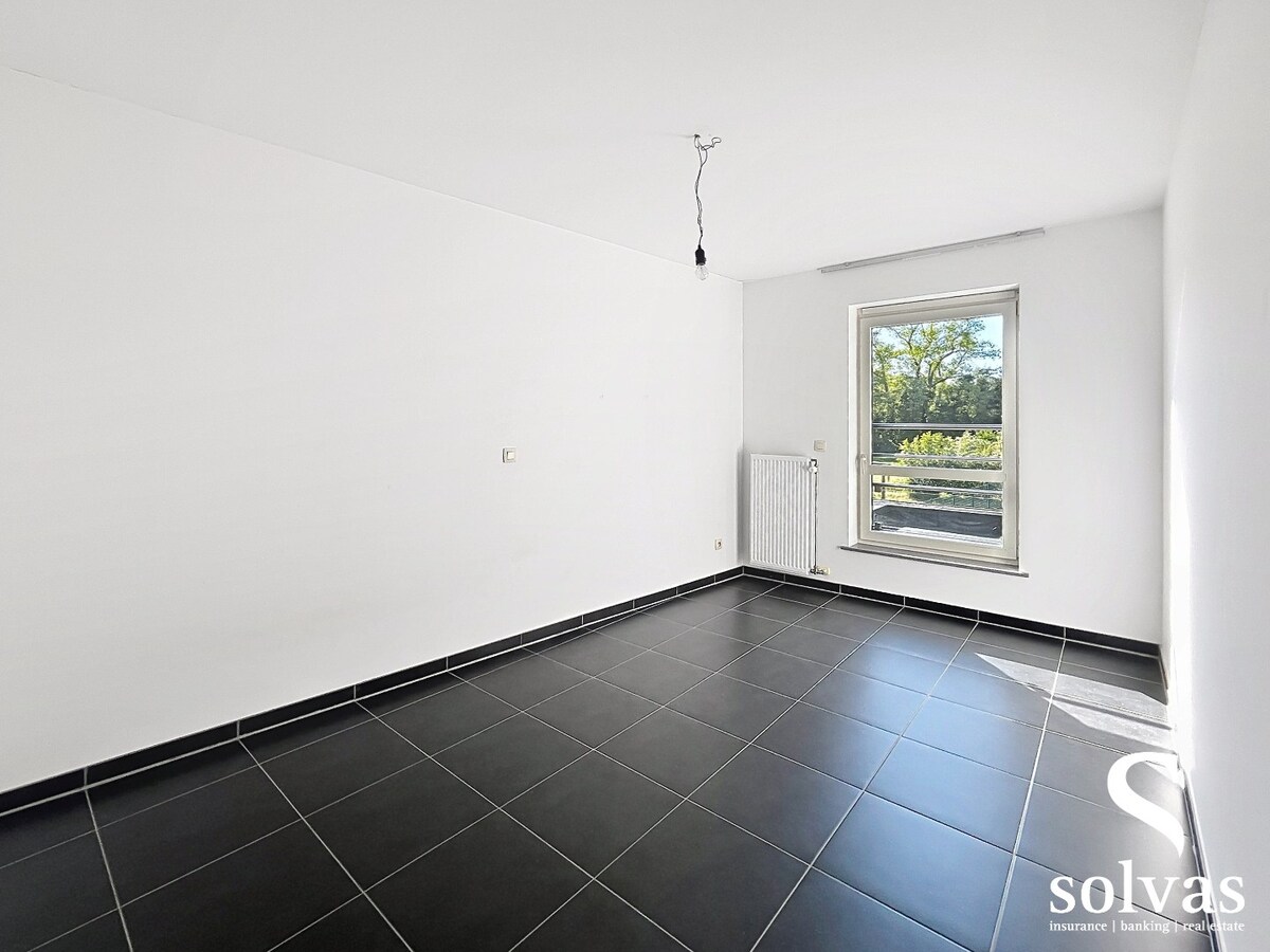 Instapklare ruime halfopen woning met 4 slaapkamers op toplocatie! 