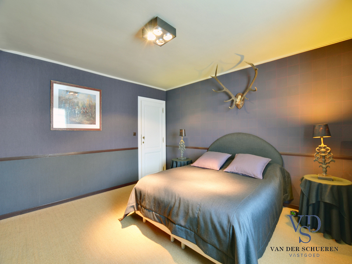 Ruime, tijdloze villa. Uitstekende ligging. 