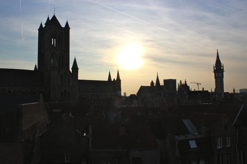 EXCLUSIEVE PENTHOUSE OP TOPLOCATIE! 