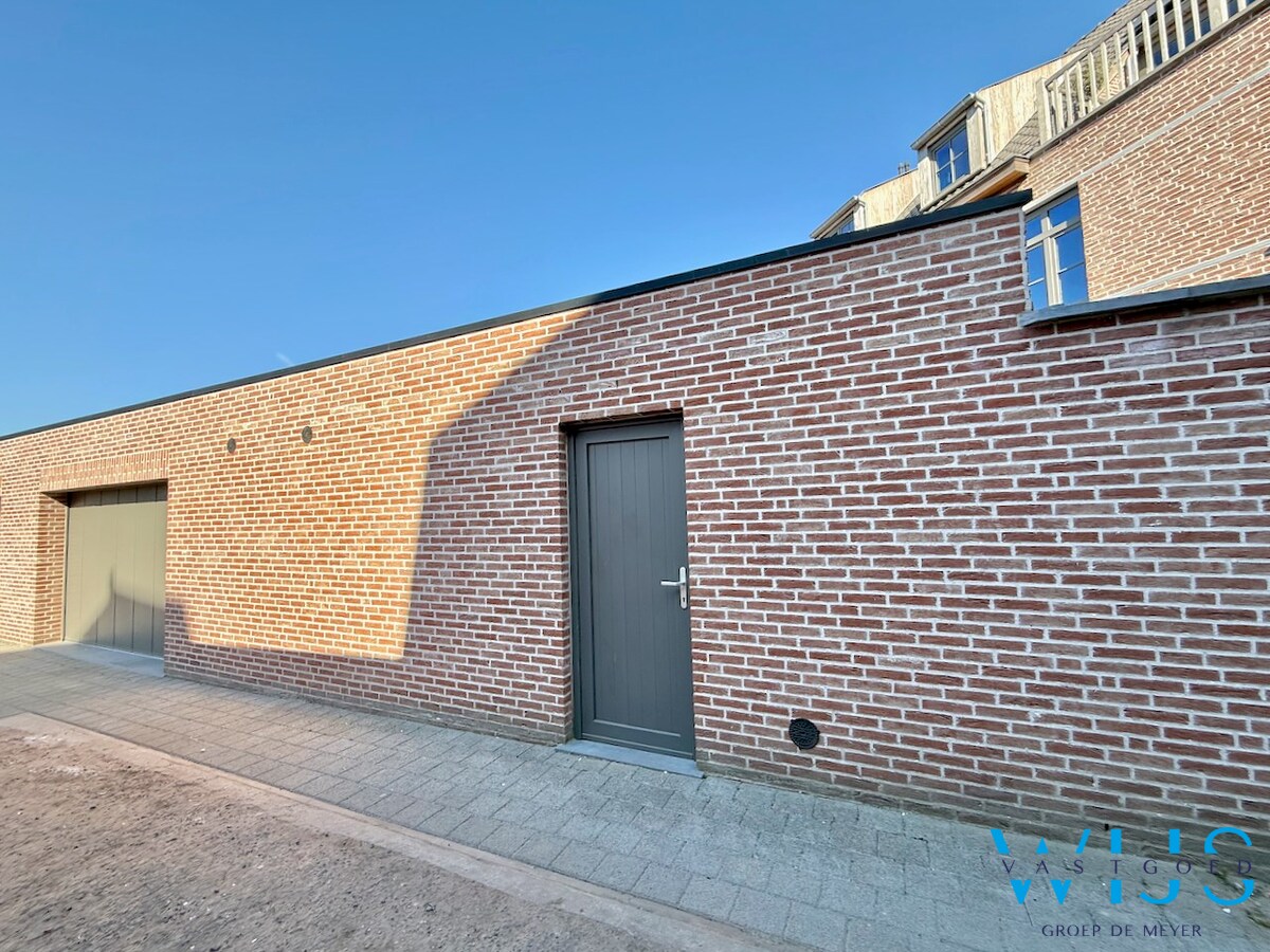 Instapklaar appartement met 2 slaapkamers &amp; terras te ASSENEDE ! 