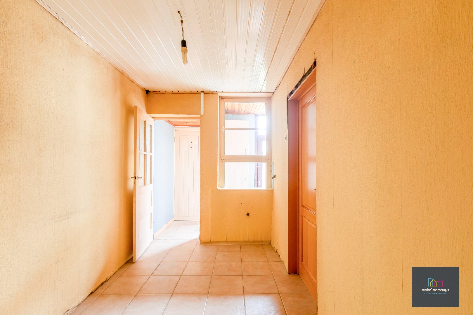 TOPLIGGING : te renoveren woning nabij Gent Sint-Pieters 