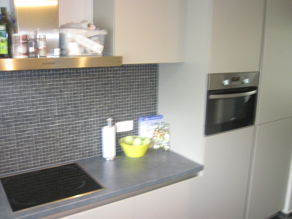 Recent vernieuwde rijwoning nabij de Schelde. 