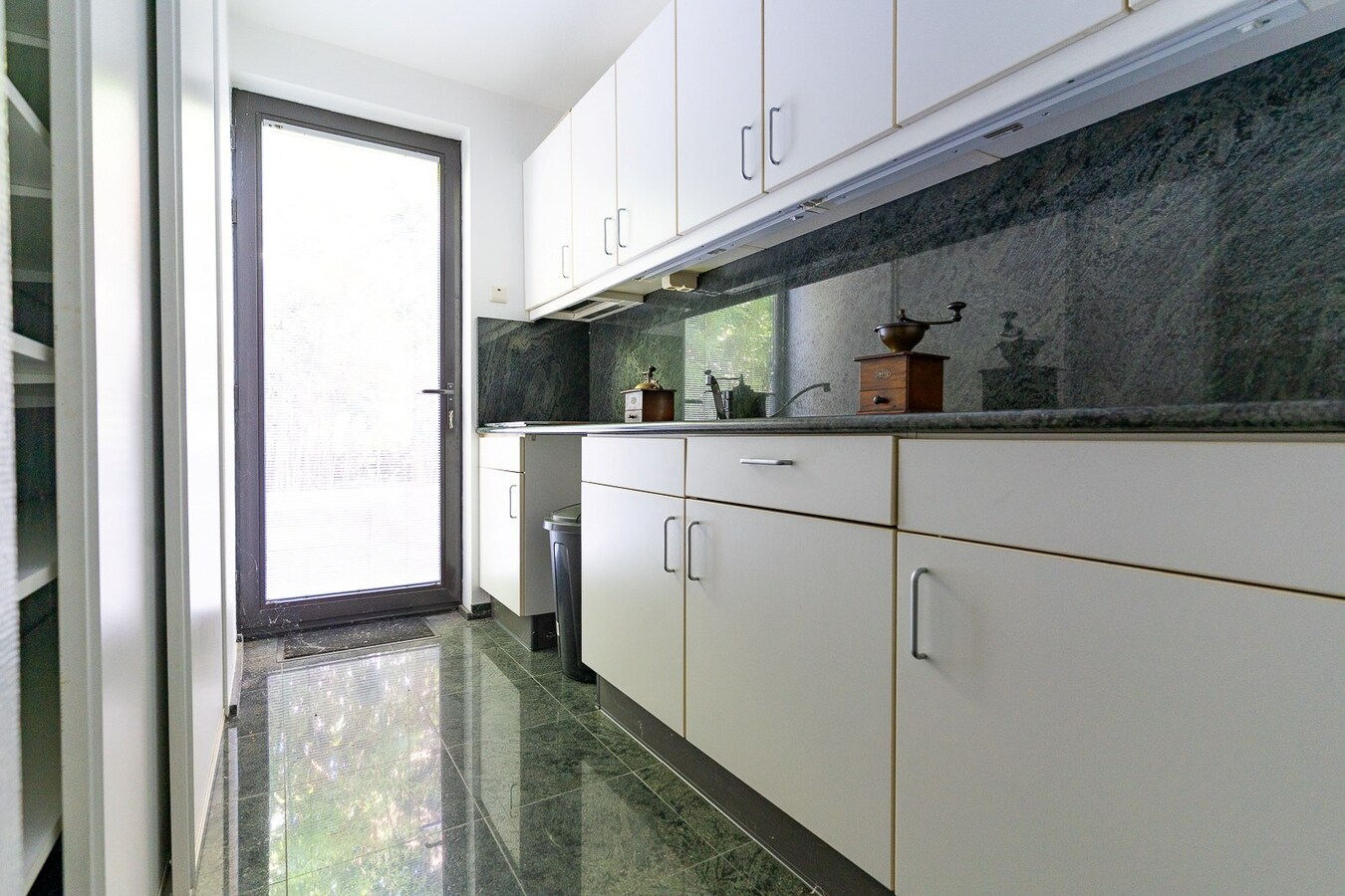 Villa érigée sur 1644m², garage 5 voitures, superbes volumes, au Bois-Fichaux ! 