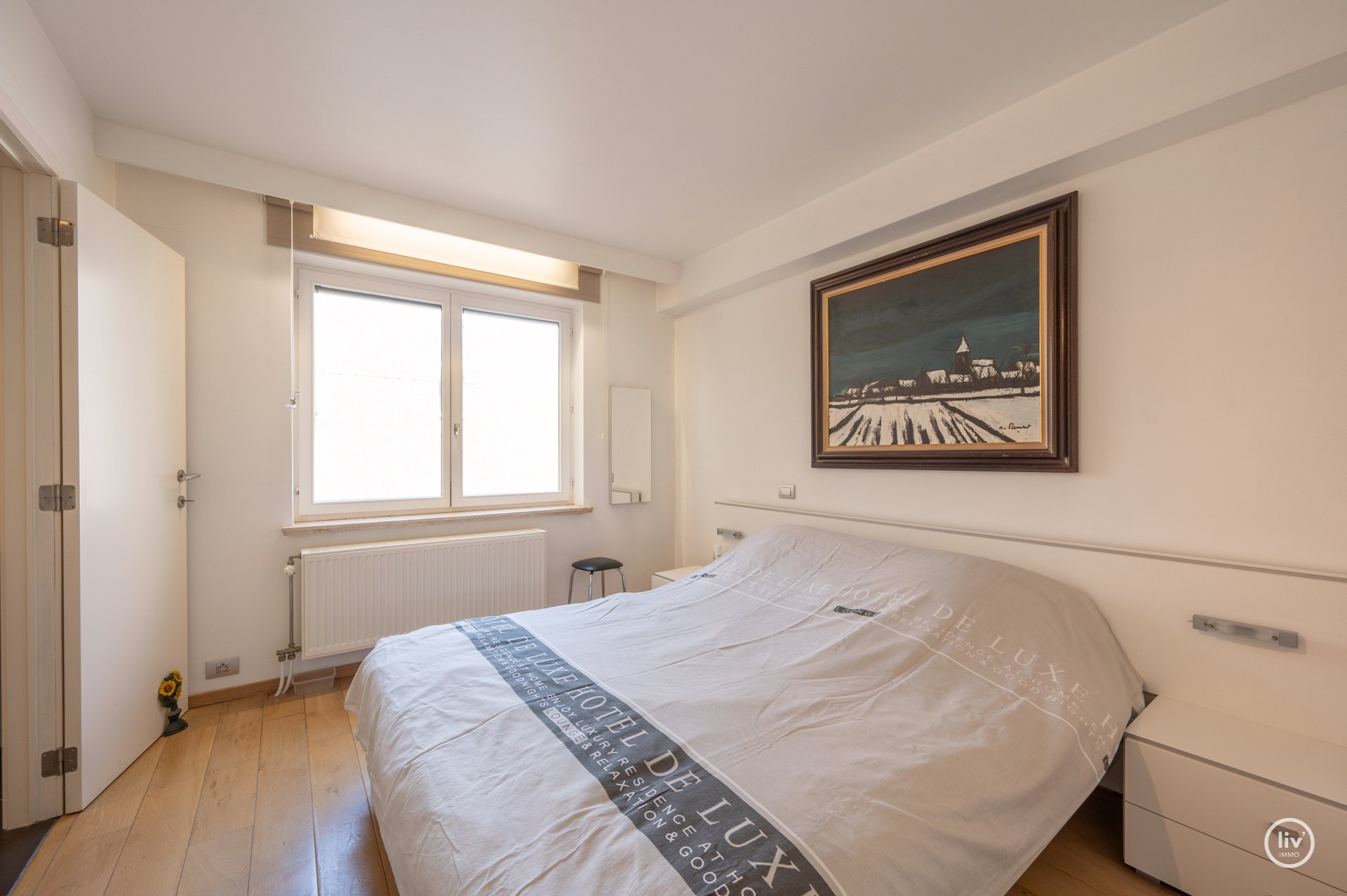 Instapklaar 2-slaapkamerappartement  gelegen te Piers de Raveschootlaan, vlakbij de Lippenslaan. 