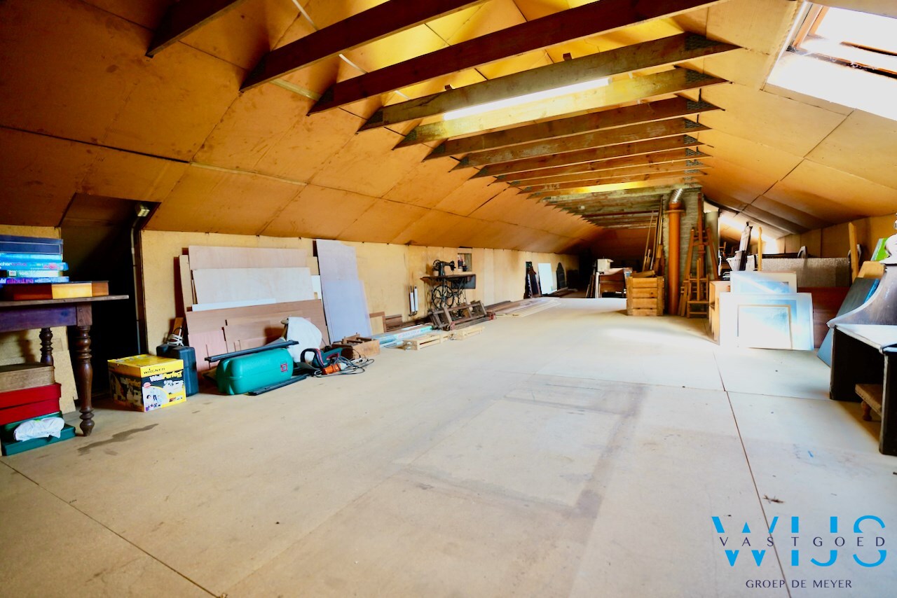 Schitterend woonhuis op een fantastisch perceel van 2859 m² te Drongen ! 