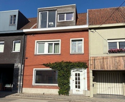 Instapklare en unieke loftwoning met ruim zonneterras op 230 m²! 