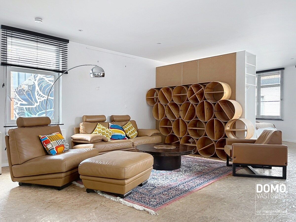 Ruim 1-slaapkamerappartement in Hasselt met loftstijl en Energielabel E, bewoonbare oppervlakte 105.00 en EPC-waarde 430.00 