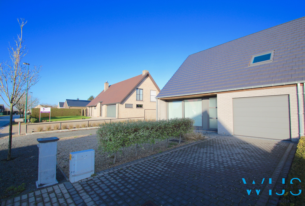 Landelijk gelegen tijdloos woonhuis te Ertvelde ! 