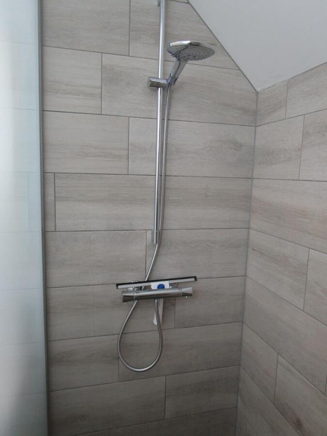 LUXUEUS 3-SLPK-APPARTEMENT  (zonder vaste kosten!). 