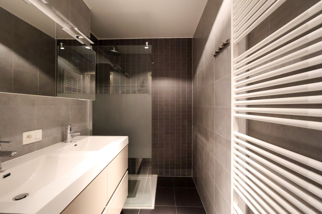 Modern appartement met hedendaagse afwerking nabij het strand Oostduinkerke 