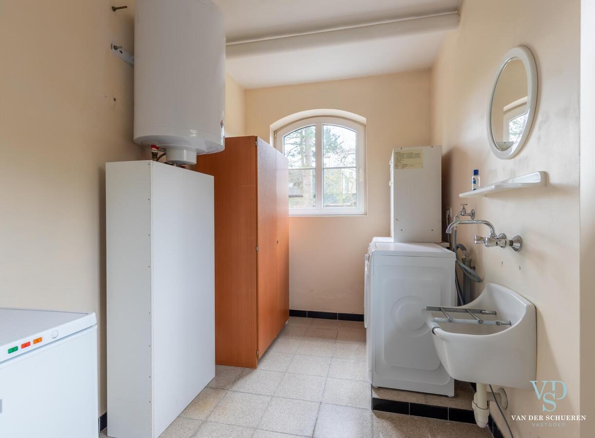 Stijlvolle villa in prachtige, groene omgeving.    Exclusief. 