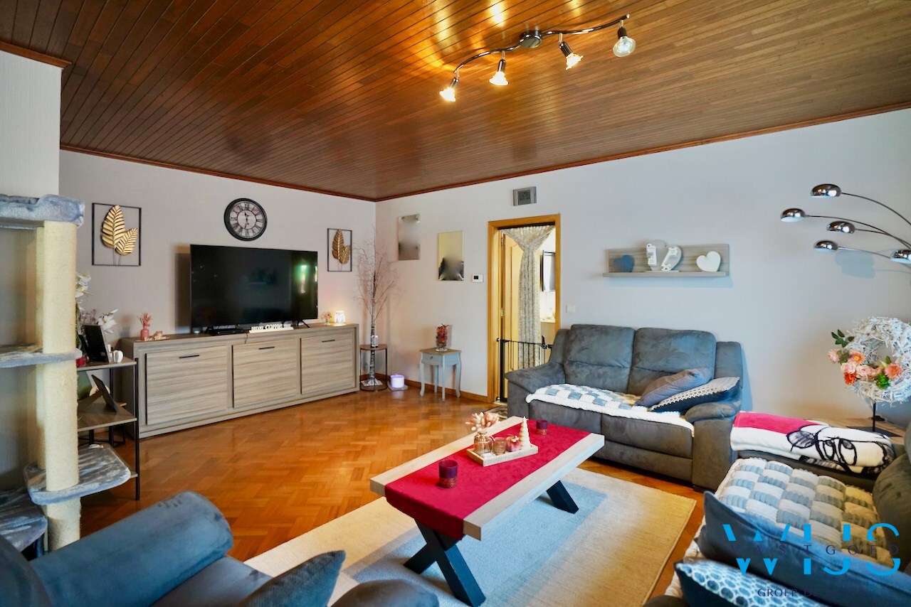 Woonhuis op 1000m² in hartje Ertvelde ! 