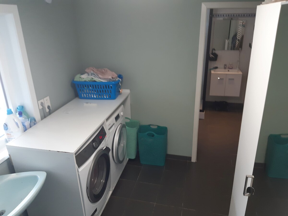 Praktische gezinswoning met leuke tuin. 