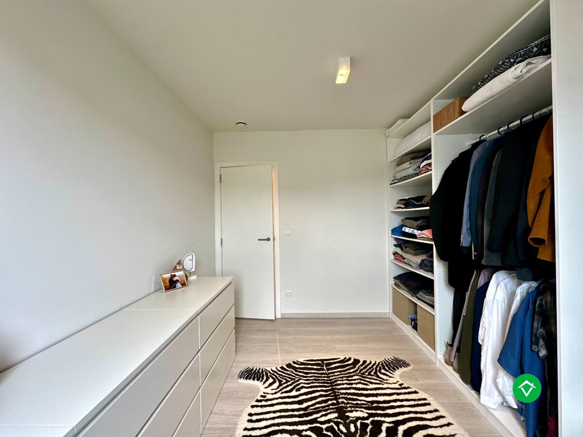 Instapklare halfopen nieuwbouwwoning te huur in Eernegem 